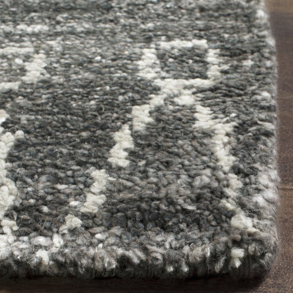 Safavieh Stone Wash Bamboo Silk Hand Knotted Rug Bohemian Geometric Accent for Modern Interiors STW312A-1SQ