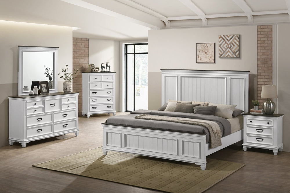 English Elm Clelane Modern Farmhouse King Bedroom Set Shiplap Headboard Weathered White Five Piece T2574P204503