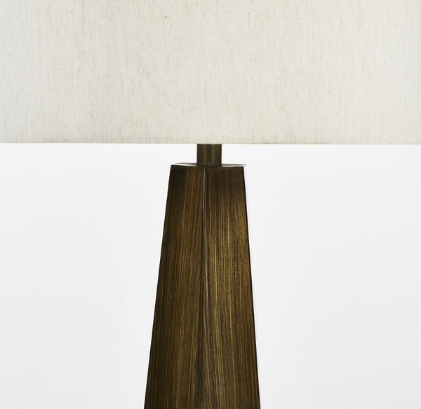 Safavieh JANDEAN, JANDEAN 27-Inch Brown Iron Table Lamp - Elegant Home Accent for Cozy Lighting & Timeless Appeal TBL2002A