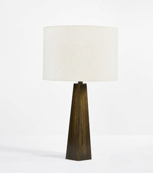 Safavieh JANDEAN, JANDEAN 27-Inch Brown Iron Table Lamp - Elegant Home Accent for Cozy Lighting & Timeless Appeal TBL2002A