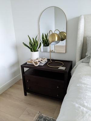 Safavieh BARTOLO, Elegant 22-Inch Brass Table Lamp for Modern & Traditional Spaces - Warm Ambient Lighting TBL4037A