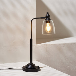 Safavieh RINO, Sleek 23-Inch Black Metal Table Lamp with USB Port for Modern Spaces & Effortless Charging TBL4294A