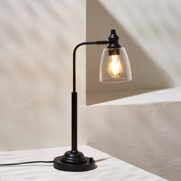 Safavieh RINO, Sleek 23-Inch Black Metal Table Lamp with USB Port for Modern Spaces & Effortless Charging TBL4294A