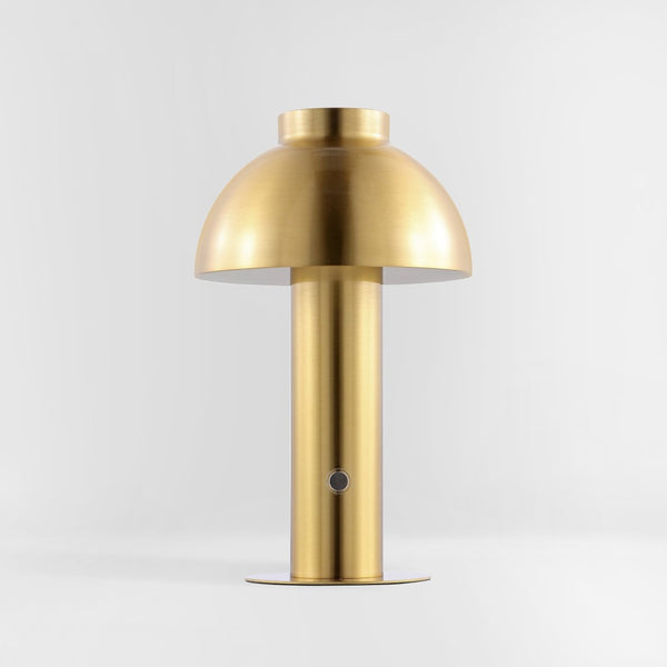 Safavieh NIARA, Modern Rechargeable LED Table Lamp for Home & Office – Elegant Design, Versatile Lighting Solution Brass TBL4315A
