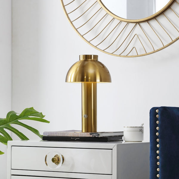 Safavieh NIARA, Modern Rechargeable LED Table Lamp for Home & Office – Elegant Design, Versatile Lighting Solution Brass TBL4315A