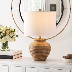Safavieh KAMRYN, 23-Inch Brown Polyresin Table Lamp - Modern Elegance with Warm Ambient Light for Any Space TBL4351A