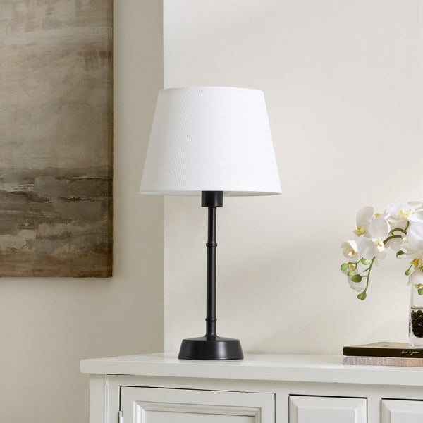 Safavieh NYSA, 20.75" Black Iron Table Lamp - Stylish, Modern Design for Home, Office, and Bedroom Decor TBL4491A