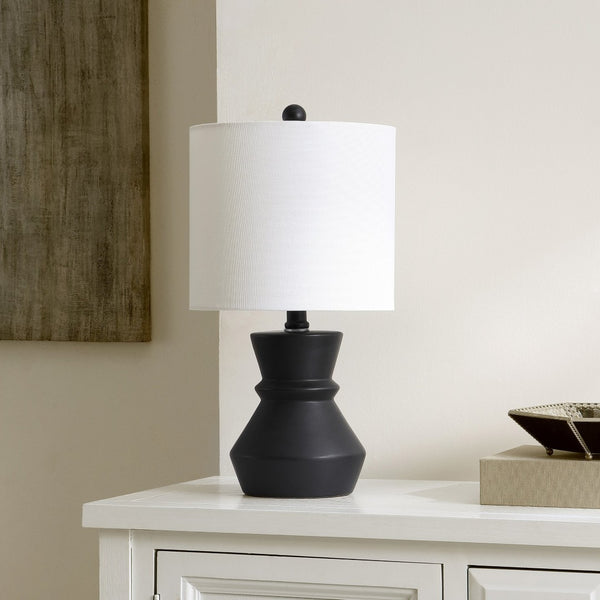 Safavieh ROSLYN, 17.5 Inch Black Ceramic Table Lamp - Stylish Ambient Lighting for Home & Office Decor TBL4515A