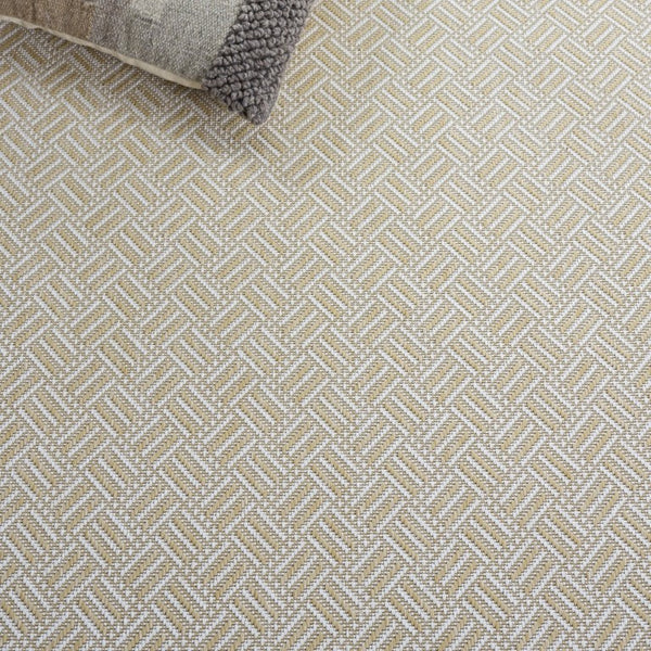 Safavieh Terrace Geometric Runner Rug Power Loomed Polypropylene for Hallways and Entryways Beige 2'-3" x 8'-0" TER800B-28