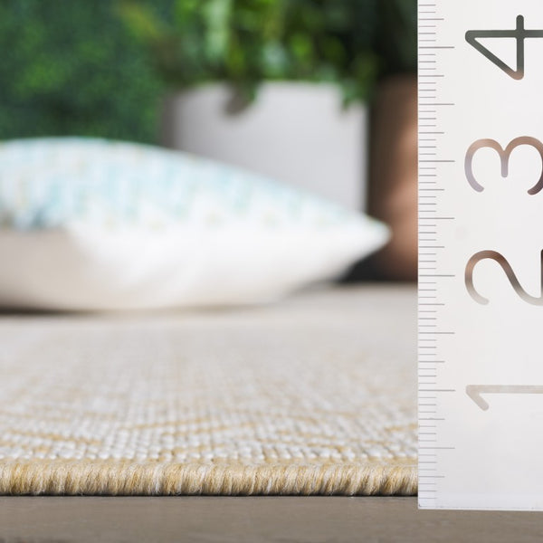 Safavieh Terrace Geometric Runner Rug Power Loomed Polypropylene for Hallways and Entryways Beige 2'-3" x 8'-0" TER800B-28