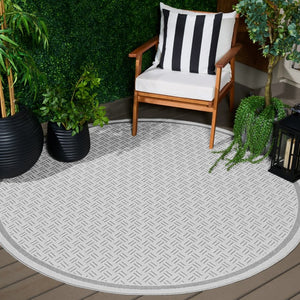 Safavieh Terrace Geometric Runner Rug Power Loomed Polypropylene for Hallways and Entryways Gray 6'-7" x 6'-7" Round TER800F-7R