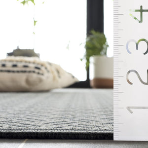 Safavieh Terrace Geometric Runner Rug Power Loomed Polypropylene for Hallways and Entryways Black 2'-3" x 8'-0" TER800Z-28