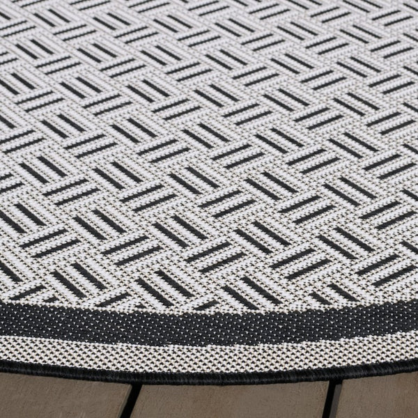 Safavieh Terrace Geometric Runner Rug Power Loomed Polypropylene for Hallways and Entryways Black 6'-7" x 6'-7" Round TER800Z-7R