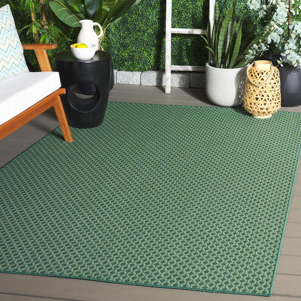 Safavieh Terrace Contemporary Geometric Rug In Dark & Light Green — Power-Loomed Polypropylene, Low-Maintenance Elegance 4'-0" x 6'-0" TER804Y-4