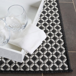 Safavieh Terrace Geometric Ring Motif Indoor Outdoor Runner Rug in Polypropylene Low Pile TER804Z-28