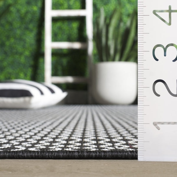 Safavieh Terrace Geometric Ring Motif Indoor Outdoor Runner Rug in Polypropylene Low Pile TER804Z-28