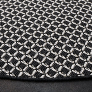Safavieh Terrace Bold Geometric Round Polypropylene Rug for Indoor Outdoor Living Spaces TER804Z-7R
