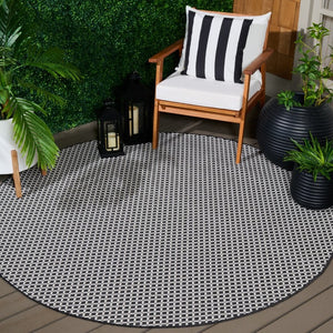 Safavieh Terrace Bold Geometric Round Polypropylene Rug for Indoor Outdoor Living Spaces TER804Z-7R