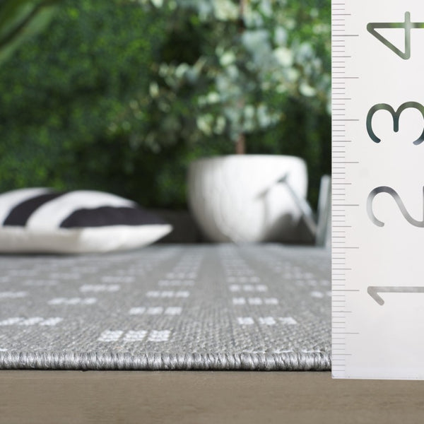 Safavieh Terrace Power Loomed Polypropylene Runner Rug Geometric Grid Indoor Outdoor Gray 2'-3" x 8'-0" TER806F-28