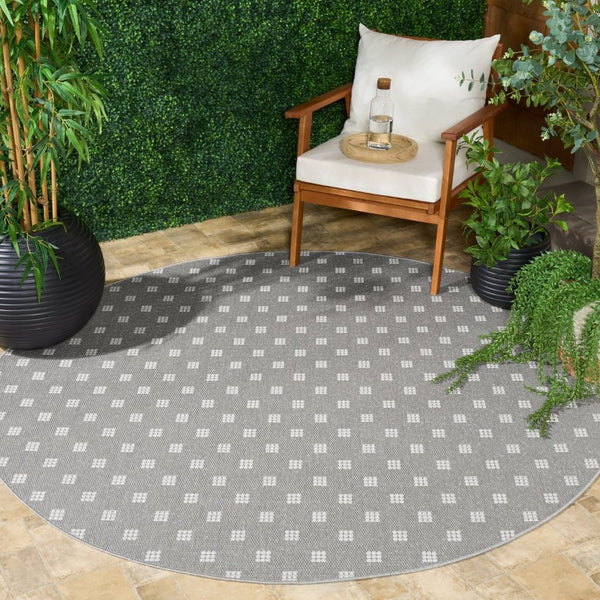 Safavieh Terrace Power Loomed Polypropylene Runner Rug Geometric Grid Indoor Outdoor Gray 6'-7" x 6'-7" Round TER806F-7R