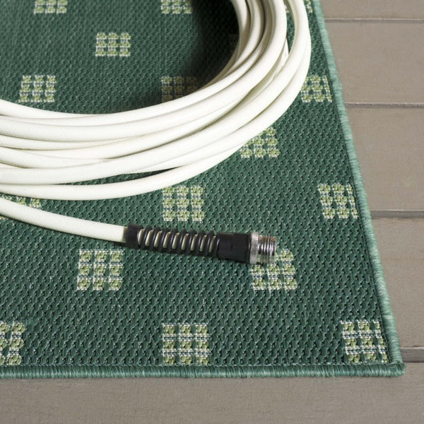 Safavieh Terrace Power Loomed Polypropylene Runner Rug Geometric Grid Indoor Outdoor Green 6'-7" x 6'-7" Square TER806Y-7SQ