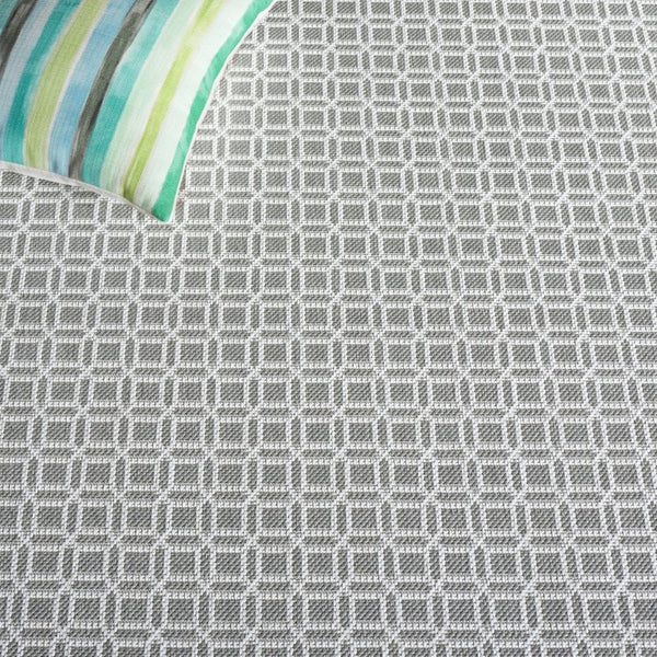 Safavieh Terrace Geometric Indoor Outdoor Area Rug Power Loomed Polypropylene for Modern Living TER808F-7SQ
