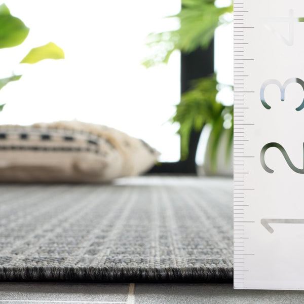 Safavieh Terrace Polypropylene Geometric Square Rug Power Loomed for Indoor Outdoor Patios TER808H-7SQ