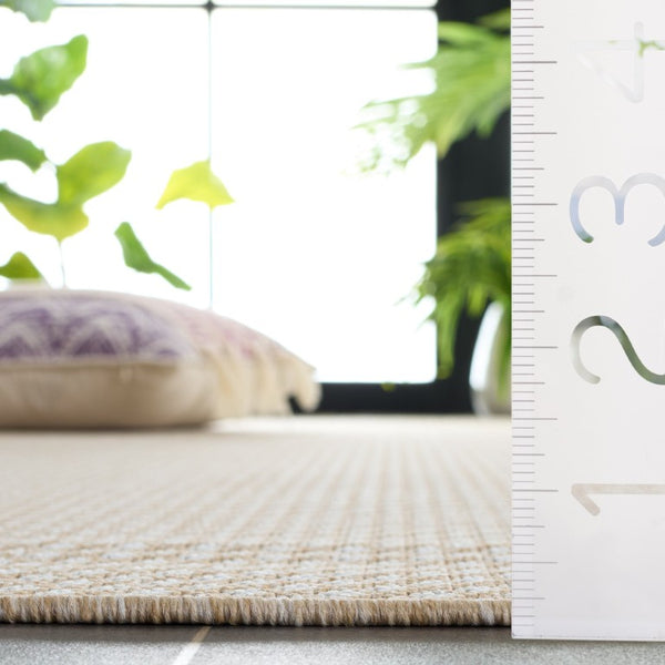 Safavieh Terrace Power-Loomed Polypropylene Runner Rug with Geometric Pattern for Hallways Beige 2'-3" x 8'-0" TER810B-28
