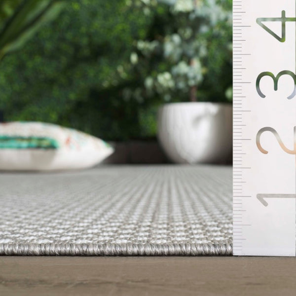 Safavieh Terrace Power-Loomed Polypropylene Runner Rug with Geometric Pattern for Hallways Gray 2'-3" x 8'-0" TER810F-28