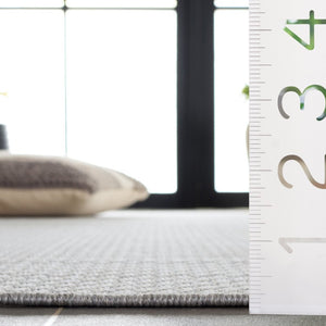 Safavieh Terrace Power-Loomed Polypropylene Runner Rug with Geometric Pattern for Hallways Gray 2'-3" x 8'-0" TER810F-28