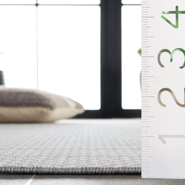 Safavieh Terrace Power-Loomed Polypropylene Runner Rug with Geometric Pattern for Hallways Gray 2'-3" x 8'-0" TER810F-28