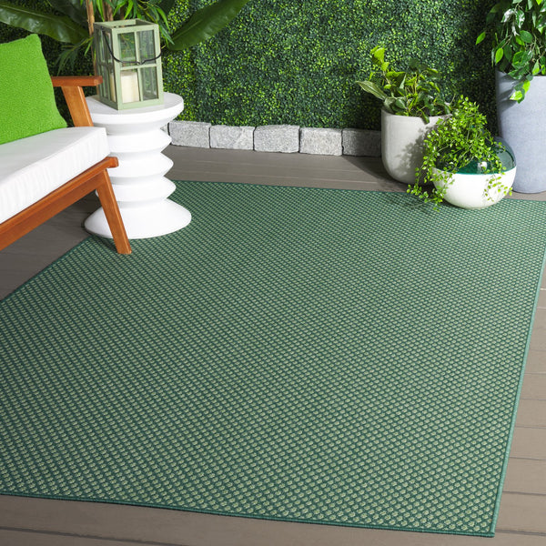 Safavieh Terrace Modern Green And Ivory Geometric Area Rug — Power-Loomed, Fade-Resistant, Indoor/Outdoor Durable 5'-3" x 7'-6" TER810Y-5