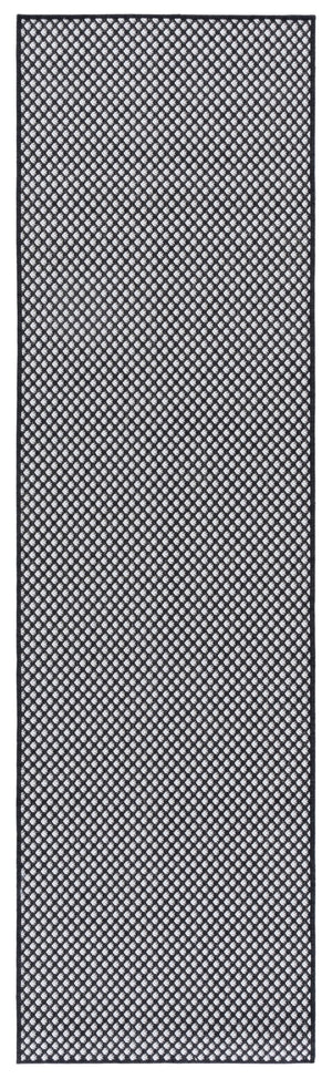 Safavieh Terrace Black & White Geometric Rug — Durable Power-Loomed Outdoor/Indoor Polypropylene Accent Mat 4'-0" x 6'-0" TER810Z-4
