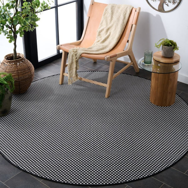 Safavieh Terrace Power-Loomed Polypropylene Runner Rug with Geometric Pattern for Hallways Black 6'-7" x 6'-7" Round TER810Z-7R