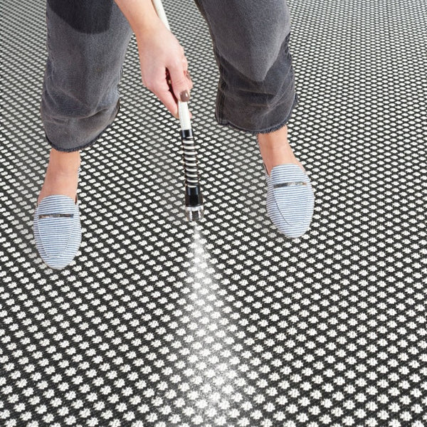 Safavieh Terrace Power-Loomed Polypropylene Runner Rug with Geometric Pattern for Hallways Black 6'-7" x 6'-7" Square TER810Z-7SQ