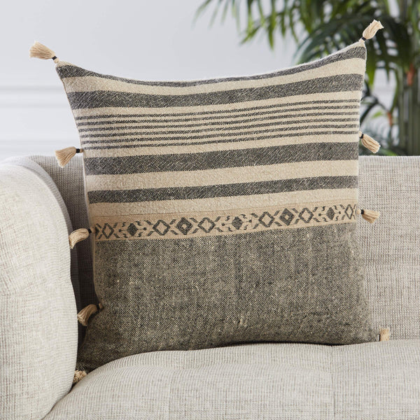 Jaipur Living Jaipur Living Linen Stripe Pillow Cover with Tribal Embroidery and Tassel Trim PLC102366