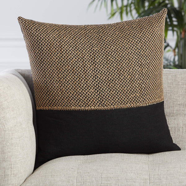 Jaipur Living Jaipur Living Sila Embroidered Linen Blend Geometric Throw Pillow for Neutral Boho Interiors Light Tan Down PLW103466