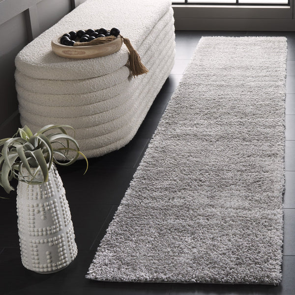 Safavieh Tahoe Shag Area Rug - Luxurious Ivory And Grey Design For Modern Living Spaces And Cozy Comfort Grey ,Dark Grey 60% Polypropylene,Jute 40% Tho653g-69