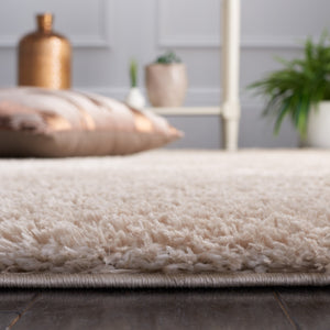 Safavieh Tahoe Shag Area Rug - Luxurious Turkish Craftsmanship, Plush Comfort, And Timeless Elegance For Any Space Beige 60% Polypropylene,Jute 40% Tho670b-10