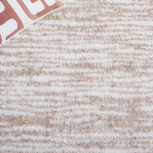 Safavieh Tahoe Luxurious Shag Area Rug - Elegant Ivory And Gold Design For Modern Home Décor Comfort Ivory ,Gold 60% Polypropylene,Jute 40% Tho688d-8