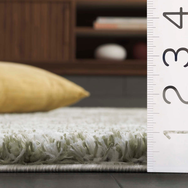 Safavieh Tahoe Luxurious Shag Area Rug - Elegant Ivory And Gold Design For Modern Home Décor Comfort Ivory ,Green 60% Polypropylene,Jute 40% Tho688w-5