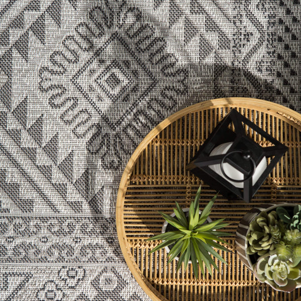 Jaipur Living Jaipur Living Tikal Tribal Flatweave Rug Polypropylene Geometric Fringe Indoor Outdoor 5'3" X 7'6" RUG145706