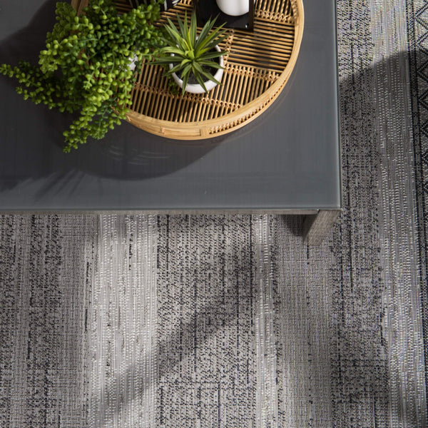Jaipur Living Jaipur Living Tikal Flatweave Trellis Rug Bohemian Fringe Trim for Patio or Entryway 4'X5'7" RUG146150