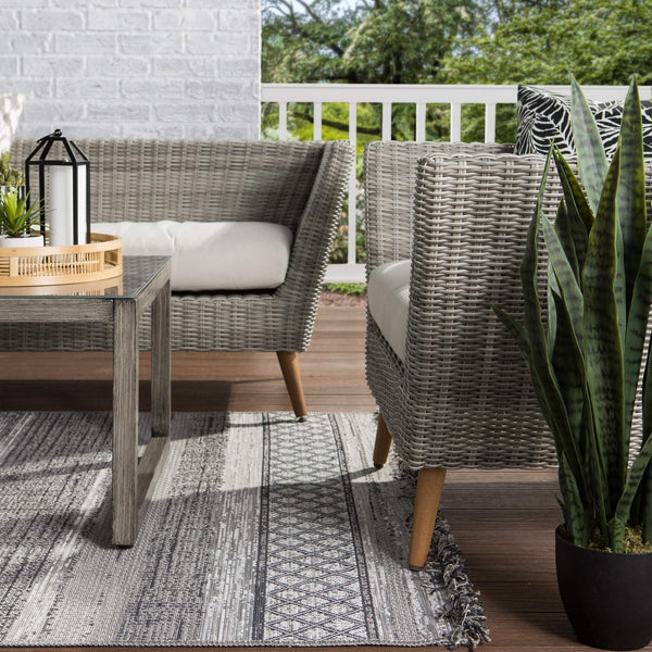 Jaipur Living Jaipur Living Tikal Flatweave Trellis Rug Bohemian Fringe Trim for Patio or Entryway 4'X5'7" RUG146150