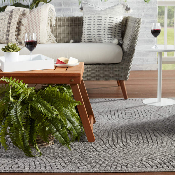 Jaipur Living Nikki Chu Ekon Polypropylene Trellis Area Rug for Indoor Outdoor Living Spaces RUG150962
