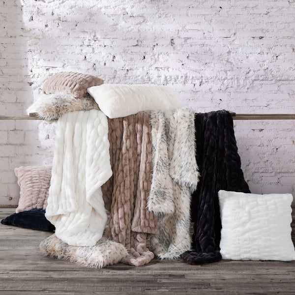 Hiend Accents Ermine Luxurious Double-sided Oversized Throw - Elegant Plush Comfort For Your Home Decor Style White Shell, 100% Polyester,Lining, 100% Polyester Tr5005-ls-wh