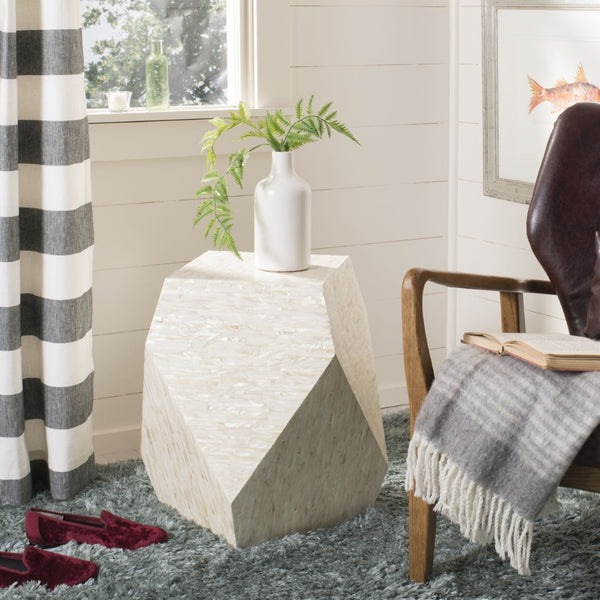 Safavieh Lea Mosaic Geometric Side Table - Chic Accent For Living Room, Entryway, Or Bedroom Décor, 19.7" W TRB1010A