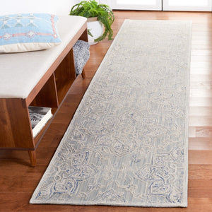 Safavieh Trace 304 Hand Tufted Transitional Rug Light Blue / Ivory TRC304K-8