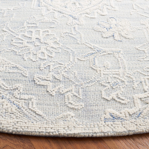 Safavieh Trace 304 Hand Tufted Transitional Rug Light Blue / Ivory TRC304K-8