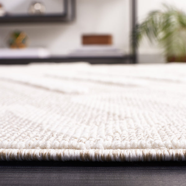 Safavieh Trends Luxurious Beige And Ivory Area Rug - Soft, Durable, Perfect For Any Home Décor Style Beige ,Ivory 70% Polyester,30% Polypropylene Trd104b-3